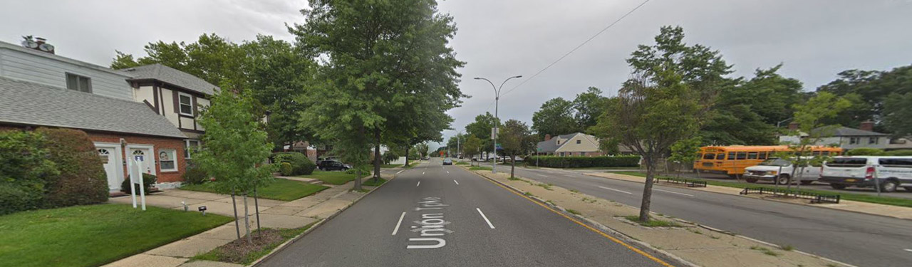 Queens Village, Hollis Hills Houses